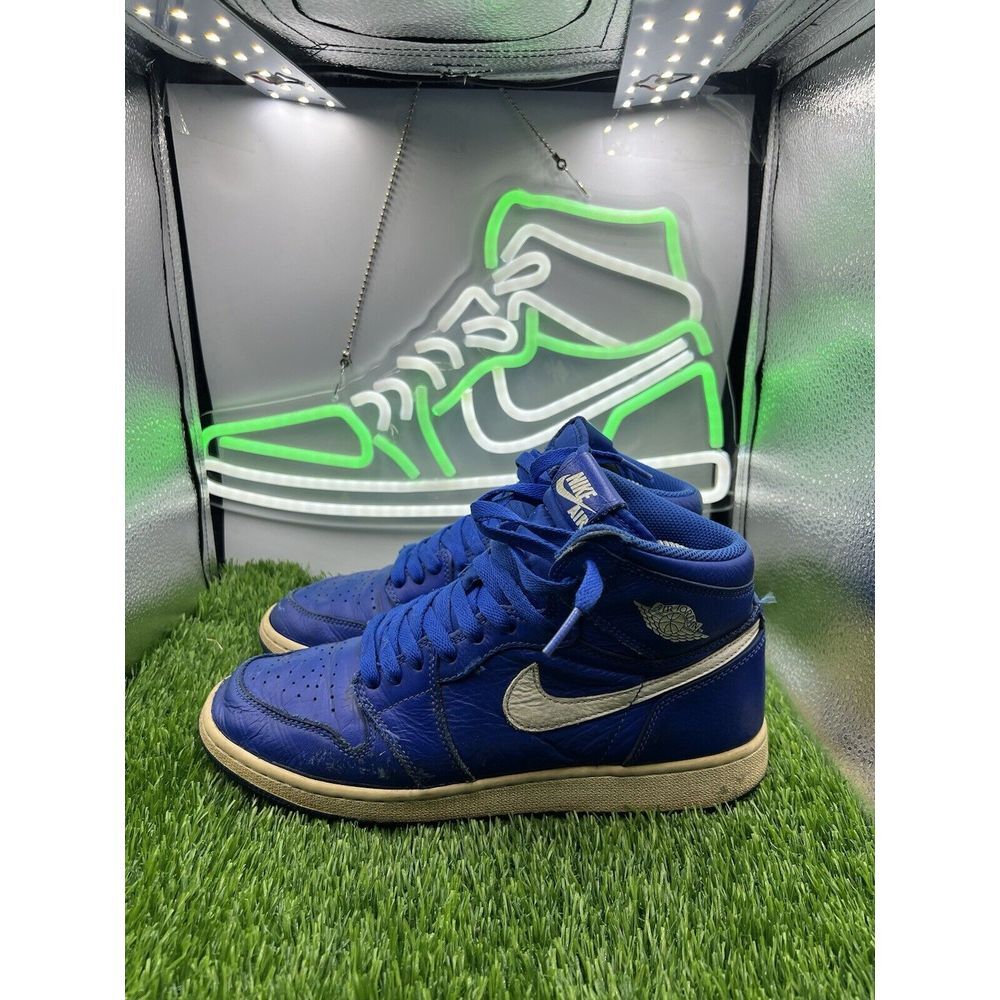Nike Air Jordan 1 Retro High Youth Size 7Y OG BG Hyper Royal‎ Blue 575441-401
